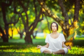 开云体育 -詹姆斯重要时刻重返赛场，独行侠带队取胜！比赛高潮迭起