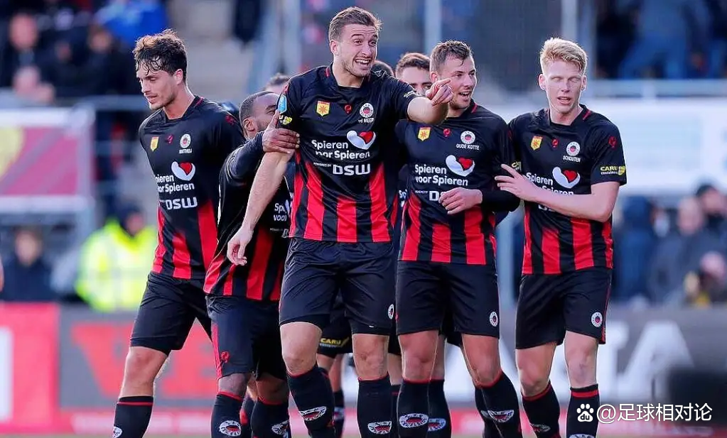 关于赛地聚焦：荷甲赛前热度飙升，那不勒斯刷新队史纪录，信心回归，团队化学反应显著的信息